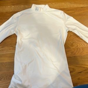 Under Armour Shirt Size Medium
